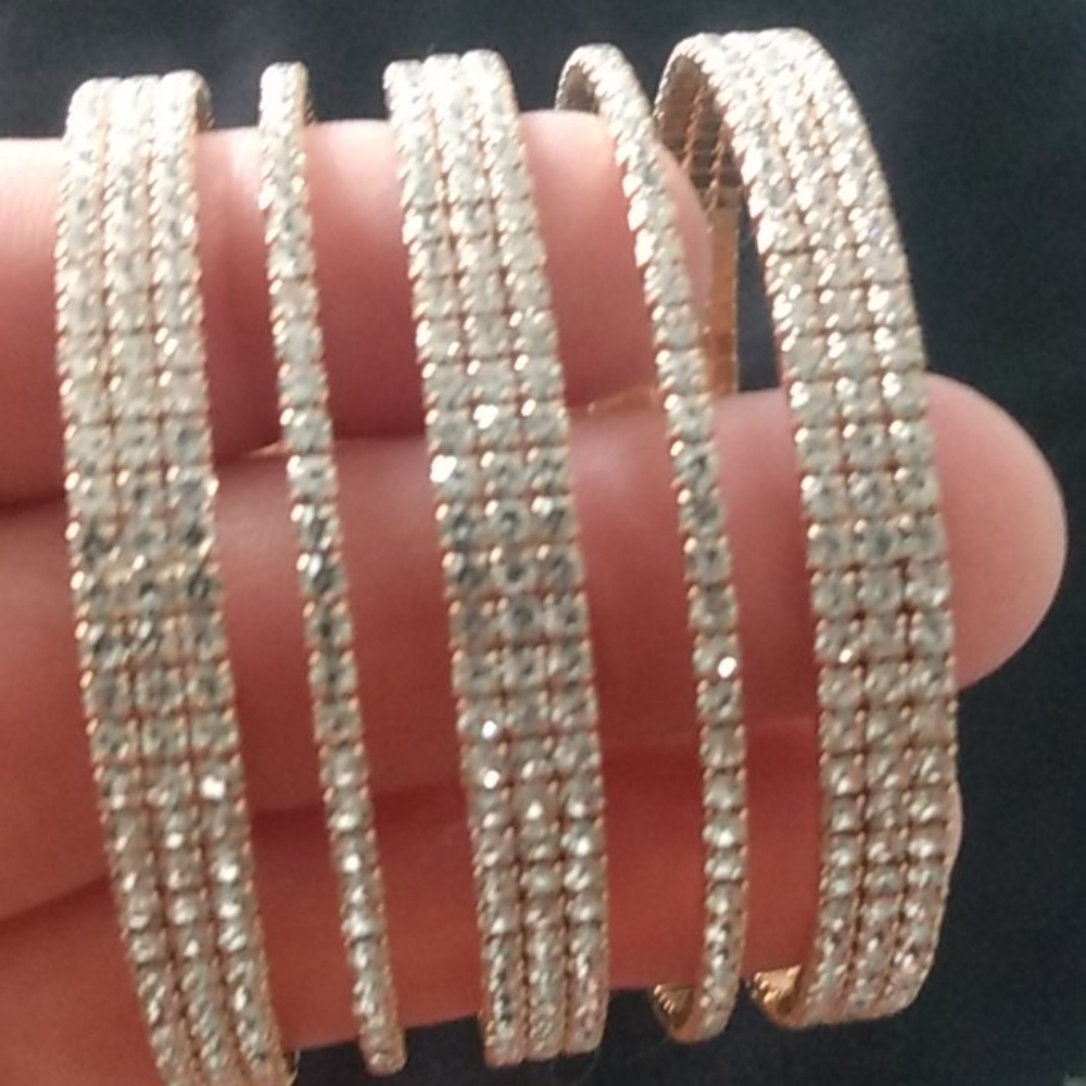 Jewelry - Picture 4 of 6